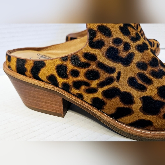 Sofft Ameera Cow hair & leather Animal Print Heeled Mule - Picture 5 of 14